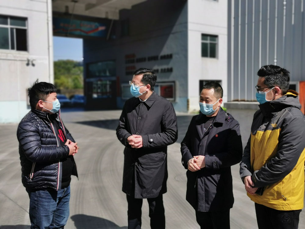 江鑫嚴格防控疫情、大力推進復工